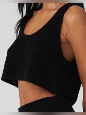 Alo Yoga Cashmere Plush Waffle Knit Cropped Tank Top Black
